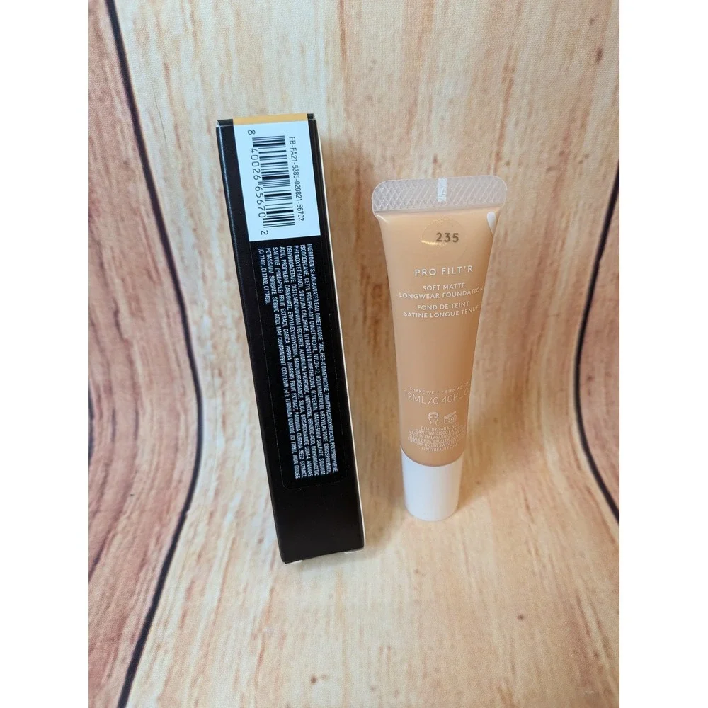 Fenty Beauty By Rihanna Pro Filt'r Soft Matte Longwear Foundation #235 .40 oz‎